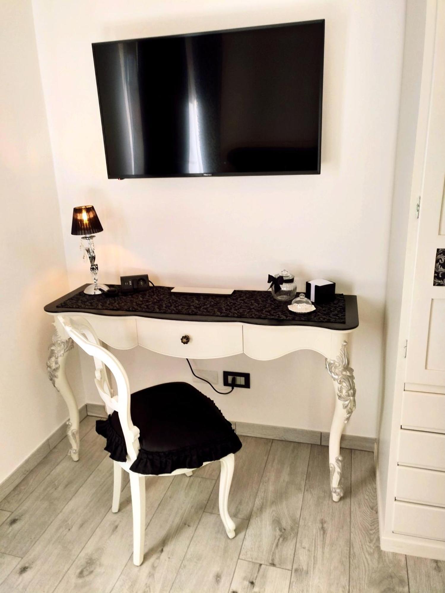 Alloggio Turistico Giulietta E Romeo - Intero Appartamento - Villafranca Di Verona, Zimmer, Holiday Rooms Eksteriør bilde